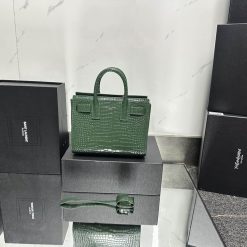 입생로랑 392035 22X18X10.5cm