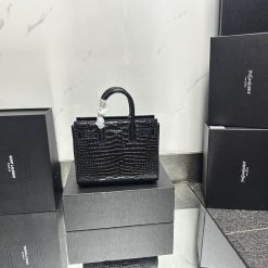입생로랑 392035 22X18X10.5cm