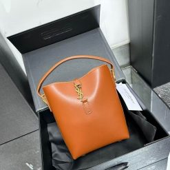 입생로랑 749036 17X20X13cm